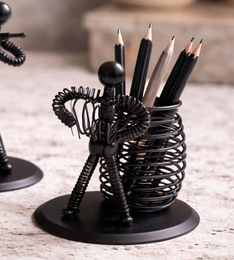 Dekoratif Metal Adam Müzisyen Kalemlik